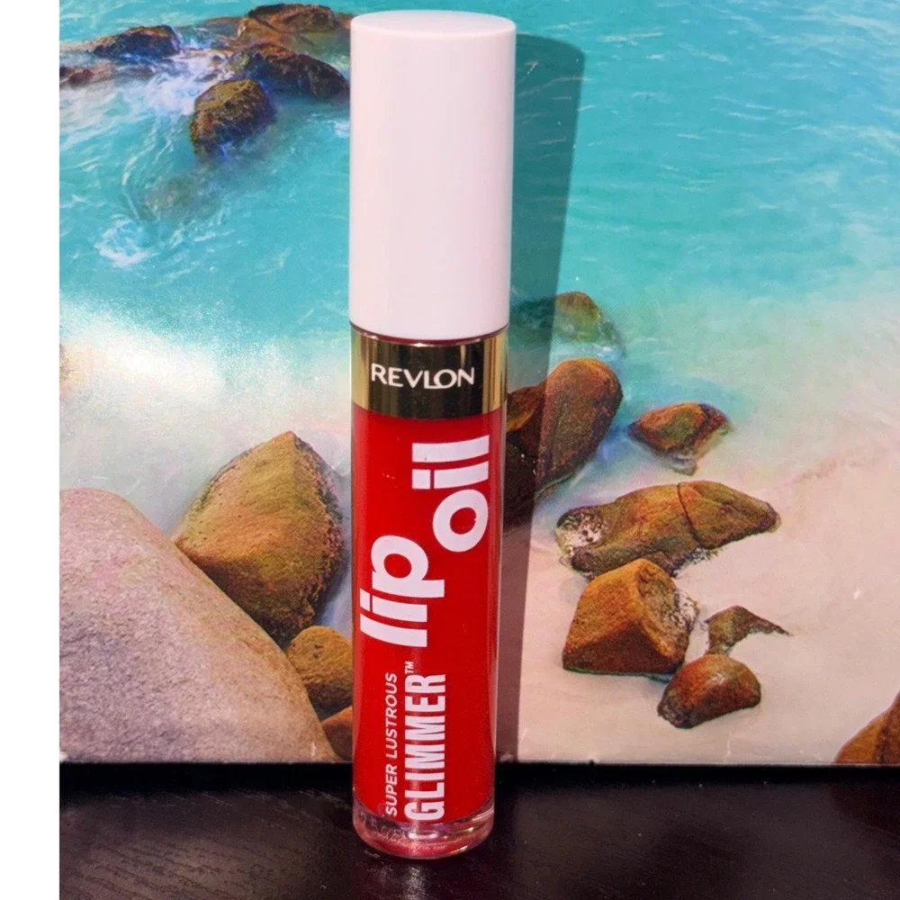 Revlon Super Lustrous Glimmer Lip Oil 009 Boiling Point Sheer Red Shimmer Gloss